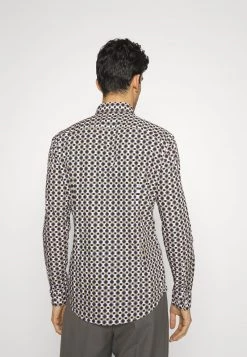 BOSS RONNI - Camisa - Medium Beige, Hombre 8 BOSS RONNI - Camisa - Medium Beige, Hombre -Outlet BOSS Tienda 131b30eed82b4e87a6e0f61a2ca4a4cd