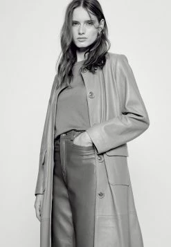 BOSS FALYSSIA - Camiseta Básica - Bright Purple, Mujer 11 BOSS FALYSSIA - Camiseta Básica - Bright Purple, Mujer -Outlet BOSS Tienda 294bd743566b40bb84362260a273bc05