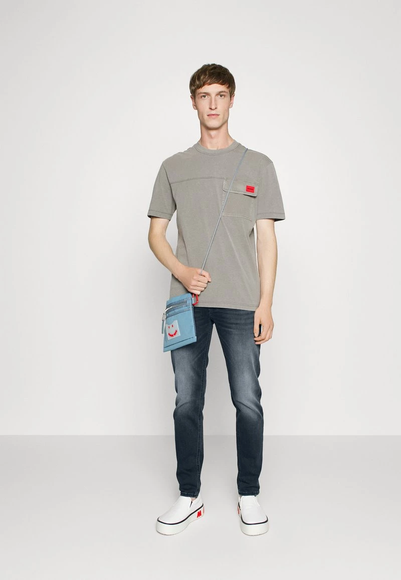 BOSS TABER - Vaqueros Tapered - Navy, Hombre 2 BOSS TABER - Vaqueros Tapered - Navy, Hombre - Imagen 2