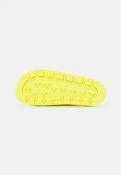 BOSS SURFLEY - Sandalias Planas - Light/pastel Yellow, Hombre 10 BOSS SURFLEY - Sandalias Planas - Light/pastel Yellow, Hombre -Outlet BOSS Tienda 30647c4e0759464aadbfb4b9b48410b6