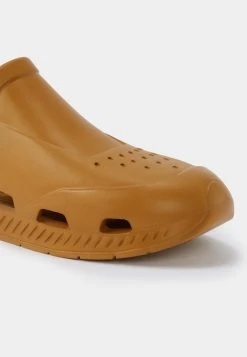 BOSS TITANIUM UNISEX - Sandalias Planas - Dark Yellow, Unisexo -Outlet BOSS Tienda 696f82ca58de47a69d878763f1d4389c