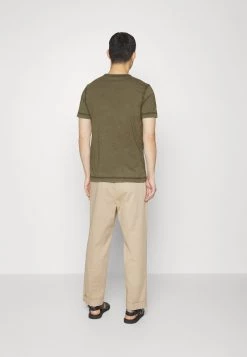 BOSS TOKKS - Camiseta Básica - Dark Green, Hombre 8 BOSS TOKKS - Camiseta Básica - Dark Green, Hombre -Outlet BOSS Tienda 72d24839777448249de3e2df8e55462d