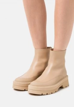 BOSS DENORY ZIPBOOTIE - Botines Con Plataforma - Beige, Mujer