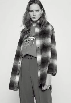 BOSS EVINA - Camiseta Estampada - Bright Purple, Mujer -Outlet BOSS Tienda 86c4a0d2996143edb69e3e593642ff68