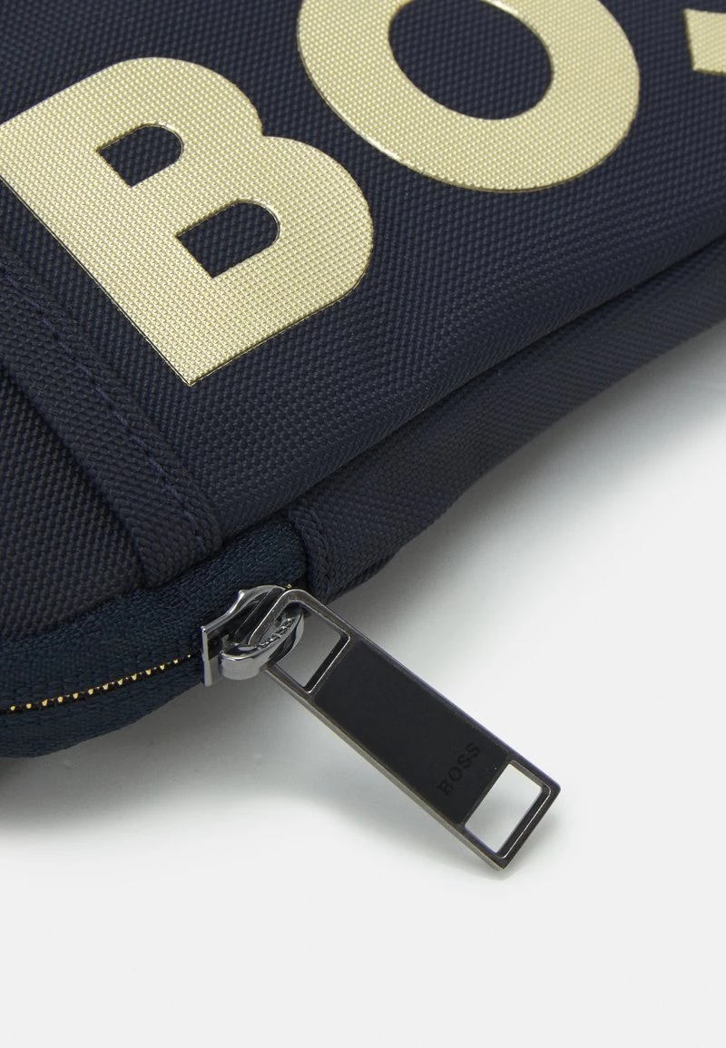 BOSS CATCH PHONE POUCH UNISEX - Bandolera - Dark Blue, Unisexo 4 BOSS CATCH PHONE POUCH UNISEX - Bandolera - Dark Blue, Unisexo - Imagen 4