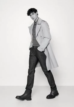 BOSS MAINE - Vaqueros Rectos - Dark Blue, Hombre -Outlet BOSS Tienda 955b4f4ecf05421ebd984ab067863118