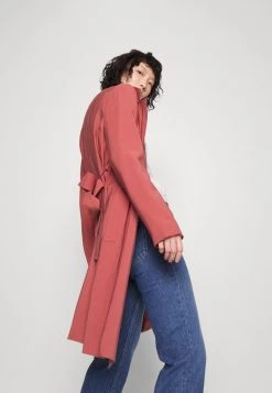 BOSS CROP - Vaqueros Rectos - Bright Blue, Mujer 9 BOSS CROP - Vaqueros Rectos - Bright Blue, Mujer -Outlet BOSS Tienda b1fc01348d874912bd5f3b4c593b56e6