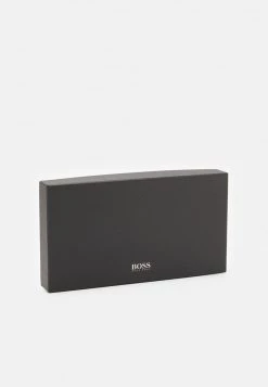 BOSS GALLERYS LONG WALLET - Monedero - Black, Hombre 8 BOSS GALLERYS LONG WALLET - Monedero - Black, Hombre -Outlet BOSS Tienda b64e35ee83054d70a1c1076ae10ed2f3