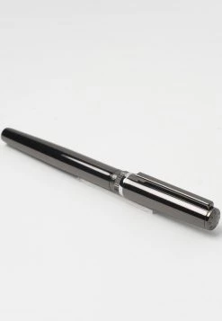 BOSS ROLLERBALL PEN GEAR METAL DARK CHROME - Otros Accesorios - Gun, Unisexo -Outlet BOSS Tienda bc10e5725d8746ac9ccf0f1321435049