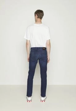 BOSS TABER - Vaqueros Tapered - Medium Blue, Hombre -Outlet BOSS Tienda c111e7716b184139bb0f96130f4a80d8