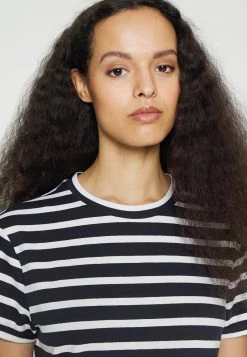 BOSS SPRING - Camiseta Estampada - Open Miscellaneous, Mujer 10 BOSS SPRING - Camiseta Estampada - Open Miscellaneous, Mujer -Outlet BOSS Tienda c41584f935cf435c9751f292106fd6c9