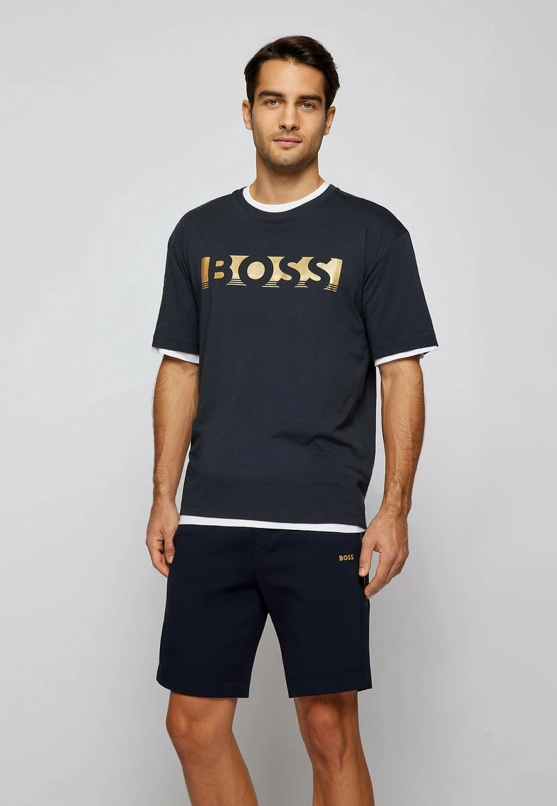 BOSS Camiseta Estampada - Dark Blue, Hombre 1 BOSS Camiseta Estampada - Dark Blue, Hombre