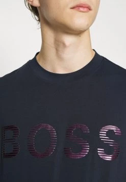 BOSS TANEK - Camiseta Estampada - Sky Captain, Hombre 11 BOSS TANEK - Camiseta Estampada - Sky Captain, Hombre -Outlet BOSS Tienda d4079d7b533f47f3b65b3edda52ec63c