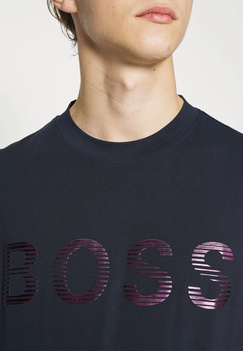 BOSS TANEK - Camiseta Estampada - Sky Captain, Hombre 6 BOSS TANEK - Camiseta Estampada - Sky Captain, Hombre - Imagen 6