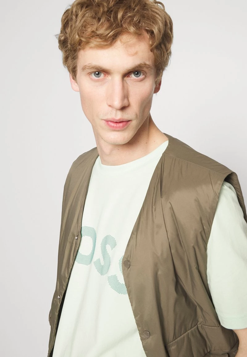 BOSS NAPS TEE - Camiseta Estampada - Open Green, Hombre 4 BOSS NAPS TEE - Camiseta Estampada - Open Green, Hombre - Imagen 4