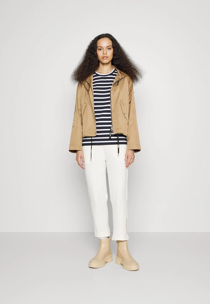 BOSS SPRING - Camiseta Estampada - Open Miscellaneous, Mujer 2 BOSS SPRING - Camiseta Estampada - Open Miscellaneous, Mujer - Imagen 2