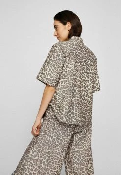 BOSS Camisa - Patterned, Mujer 8 BOSS Camisa - Patterned, Mujer -Outlet BOSS Tienda e8e665fc59874b8c8e372f33f31322d8