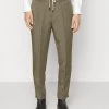 BOSS PERIN - Pantalones - Open Green, Hombre