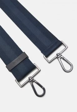 BOSS CATCH HOLDALL UNISEX - Bolsa De Fin De Semana - Dark Blue, Unisexo -Outlet BOSS Tienda f6d87698f4134e2496bdab0185e06742