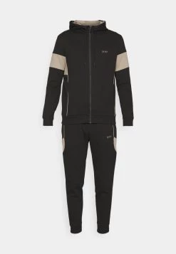 BOSS TRACKSUIT - Chándal - Black, Hombre -Outlet BOSS Tienda f94261c1104249868050c5bba78db38e