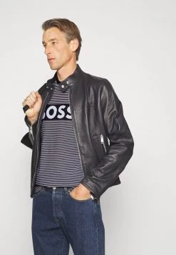 BOSS TIBURT - Camiseta Estampada - Dark Blue, Hombre -Outlet BOSS Tienda fe78601c53d54718b7c60359a38bc573